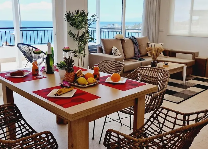 Semesterbostad Rooftop Vistas, 2 Bedrooms First Line